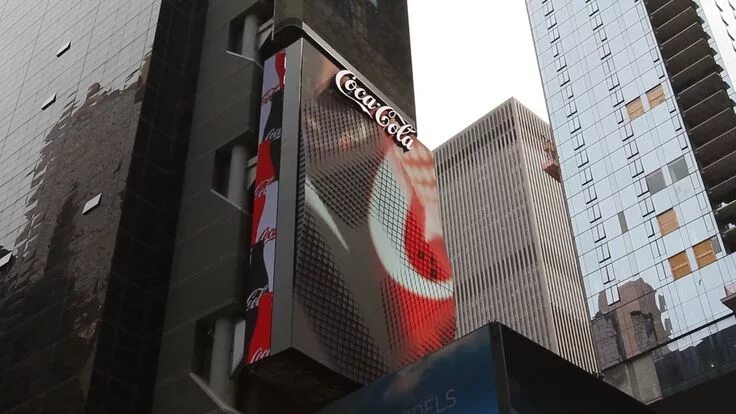 Реклама на зданиях фото Morphing billboard in Times Square Coca cola, Como tirar fotos, Artistas