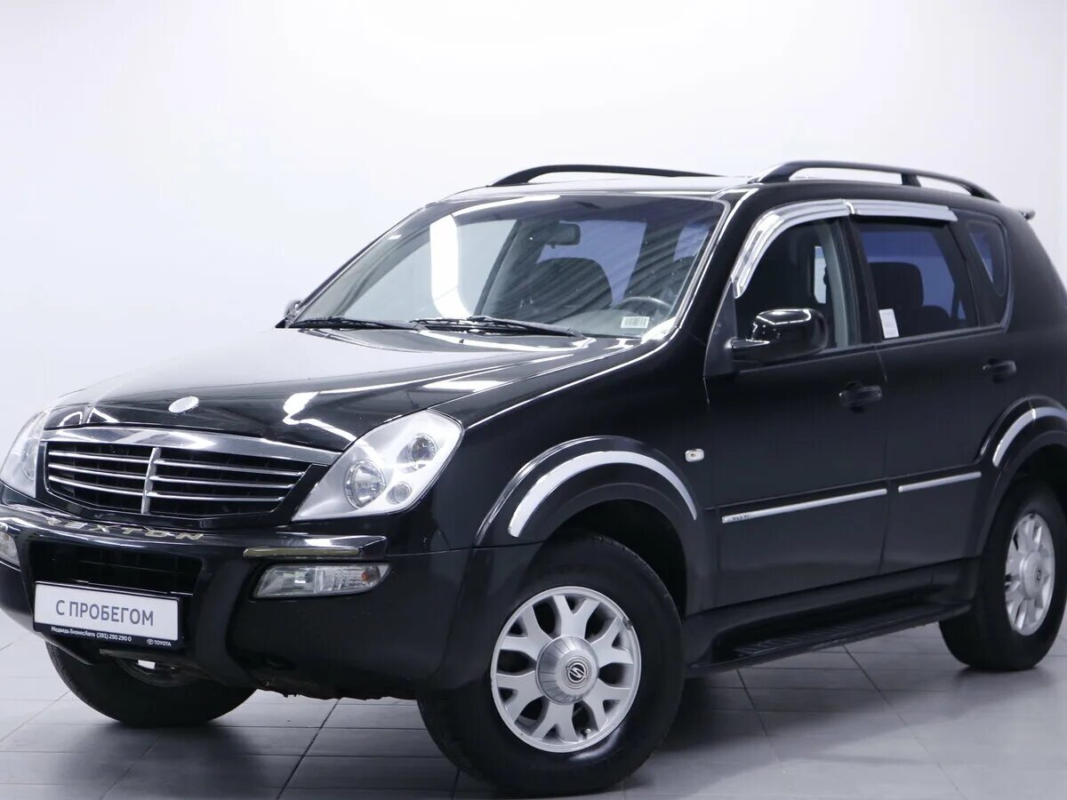 Рекстон фото автомобиля Купить б/у SsangYong Rexton I 2.9d AT (120 л.с.) 4WD дизель автомат в Красноярск