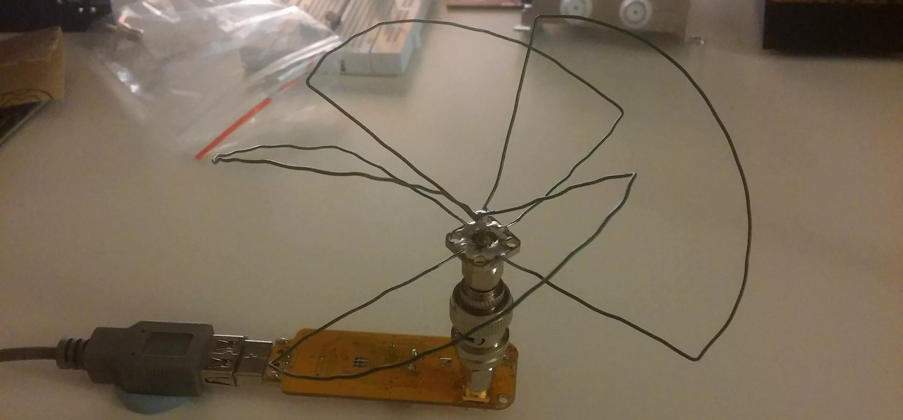 Ремонт антенны своими руками A Crude Skew Planar Wheel Antenna for Receiving GPS L1 with an RTL-SDR