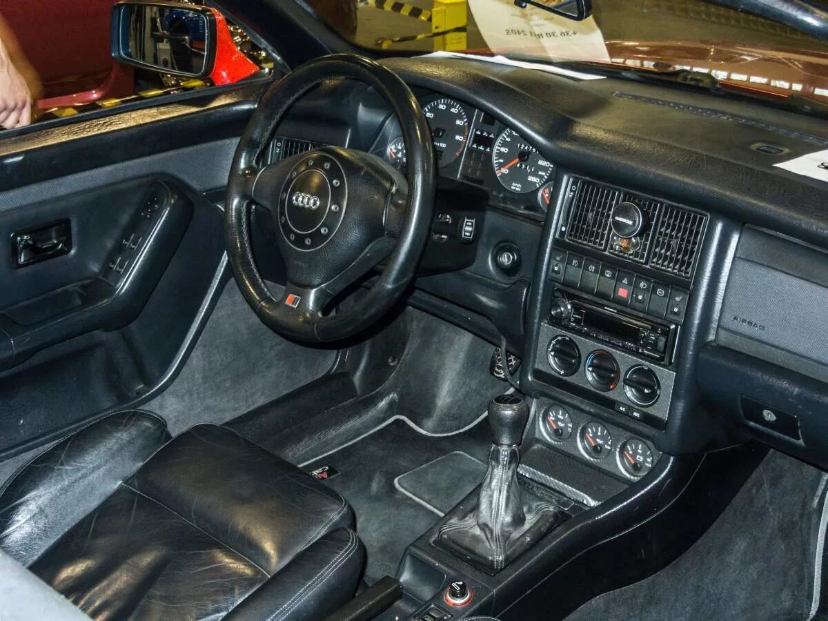 Ремонт ауди 80 своими руками Перетяжка торпедо кожей Audi 80