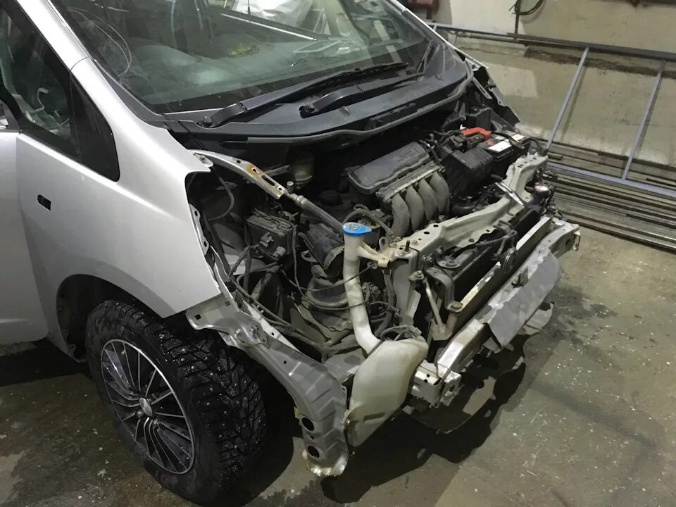 Ремонт хонда своими руками Подготовка к покраске ч1. - Honda Fit (2G), 1,3 л, 2008 года кузовной ремонт DRI