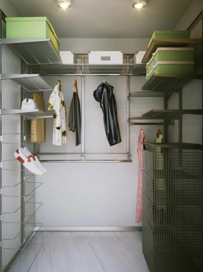 Ремонт кладовки в квартире фото дизайн интерьера Small Apartment Design in St.Petersburgh Small wardrobe storage ideas, Apartment