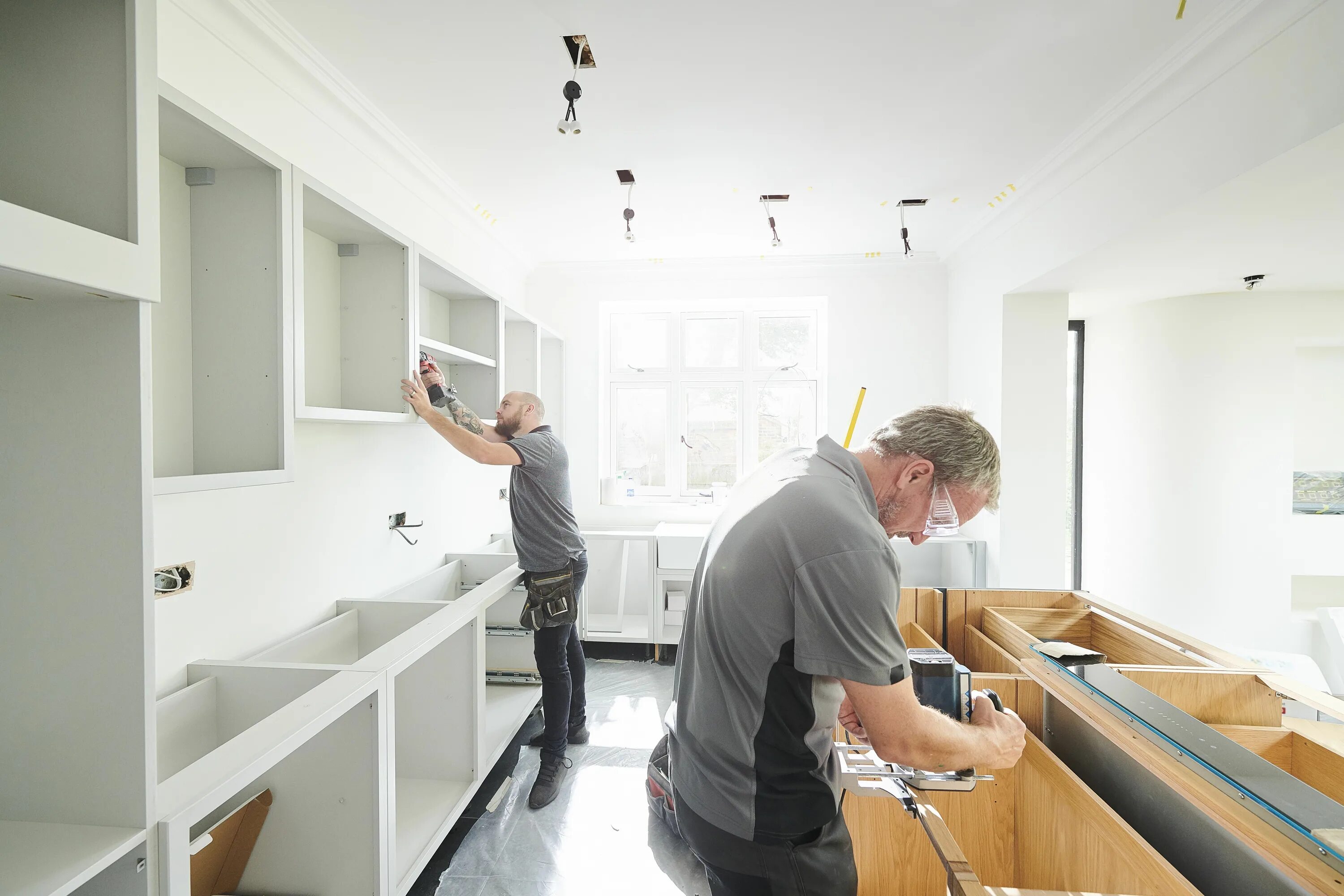 Ремонт помещений интерьер Find out Professionals Estimate Kitchen Remodeling Costs Remodeling costs, Bathr