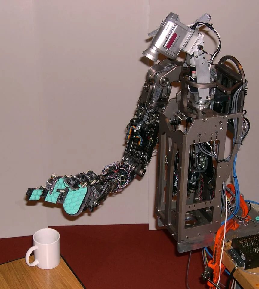 Ремонт робота своими руками MIT spin-off Robot Rebuilt working on sensitive robotic hands