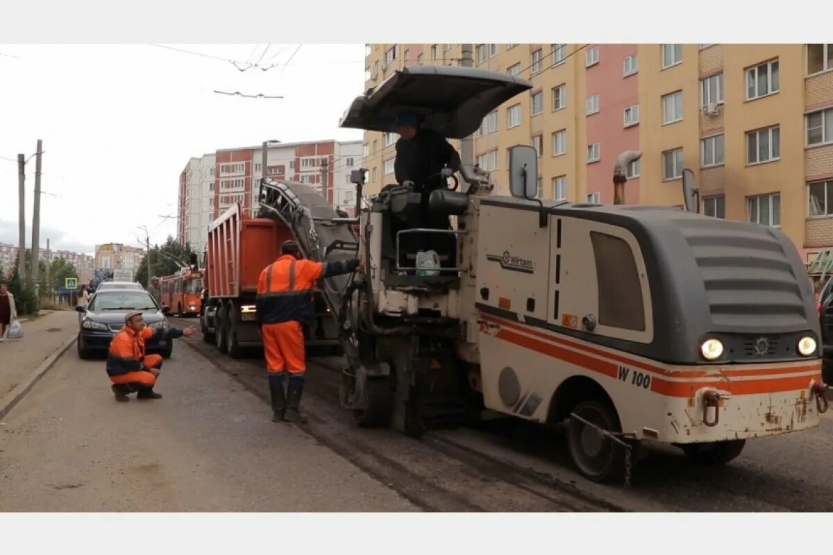 Ремонт смоленск фото Ямочный ремонт ведут на улицах Смоленска АиФ Смоленск