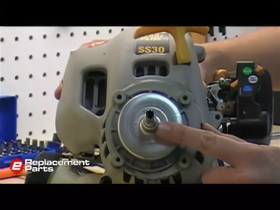 Ремонт стартера триммера своими Trimmer Clutch Removal - YouTube