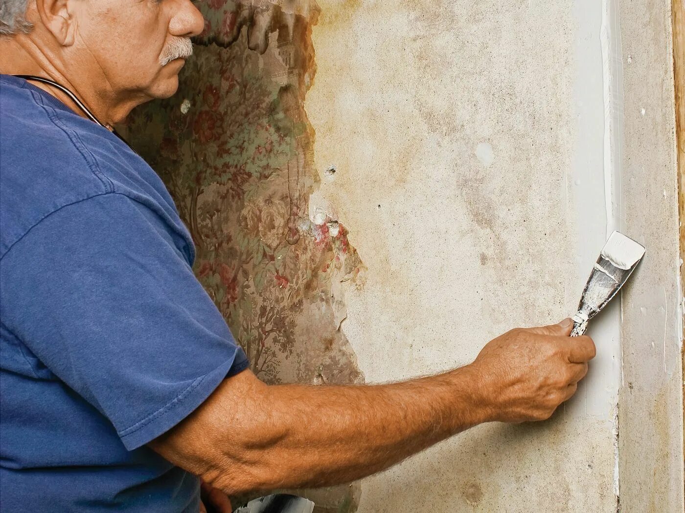 Ремонт стен своими руками How to Repair Plaster Walls Plaster repair, Plaster walls, Repairing plaster wal