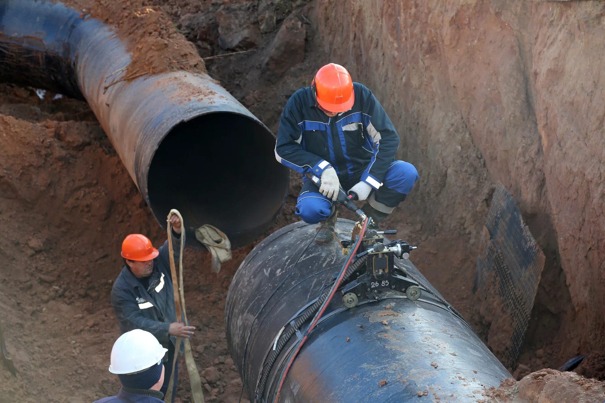 Ремонт труб фото Филиал "Минское управление магистральных газопроводов" провел огневые работы