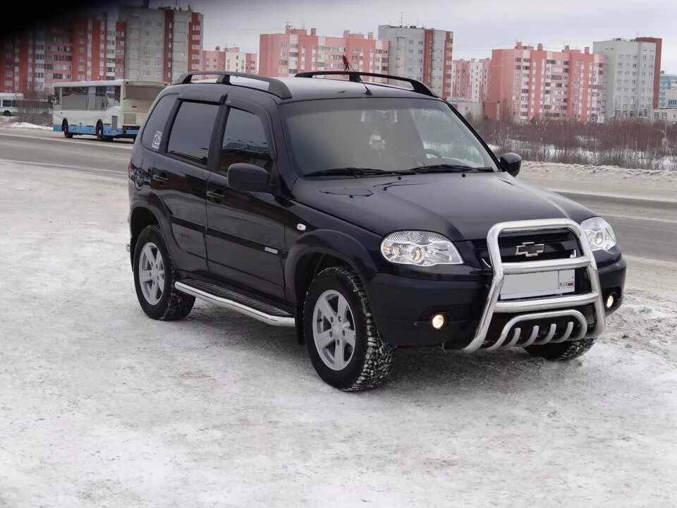 Ремонт тюнинг нива шевроле Установка порогов - Chevrolet Niva, 1,7 л, 2013 года тюнинг DRIVE2