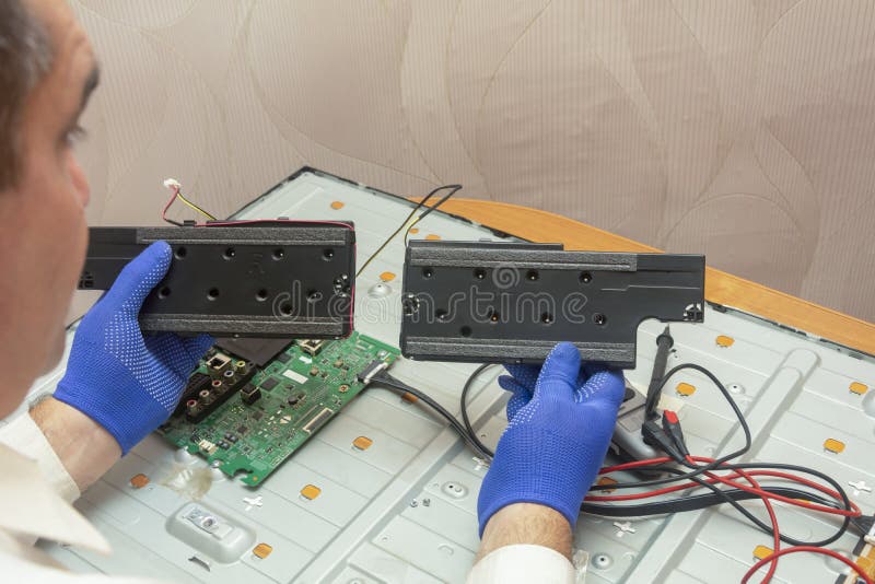 Ремонт жк своими руками Repair of LCD TV in Service Center. Diagnostics of Printed Circuit Board with Mu