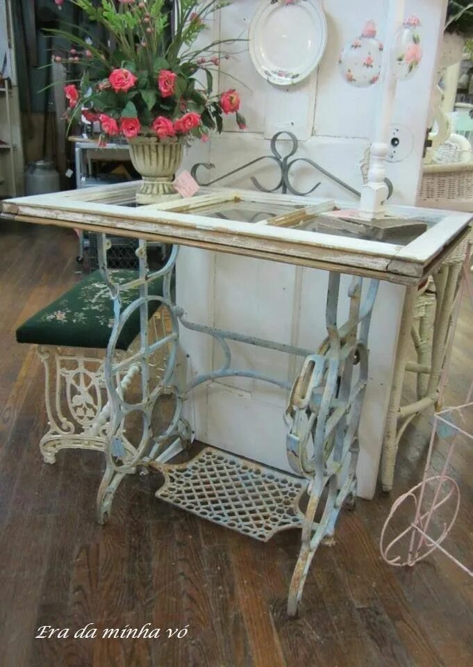 Ремонт зингер своими руками Pin on imagenes antiguas Sewing table repurpose, Antique sewing table, Sewing ma