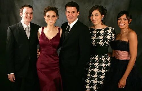 Ренди ди хафен актер кости фото Group Picture Eric Millegan, Emily Deschanel, David Borean. Flickr