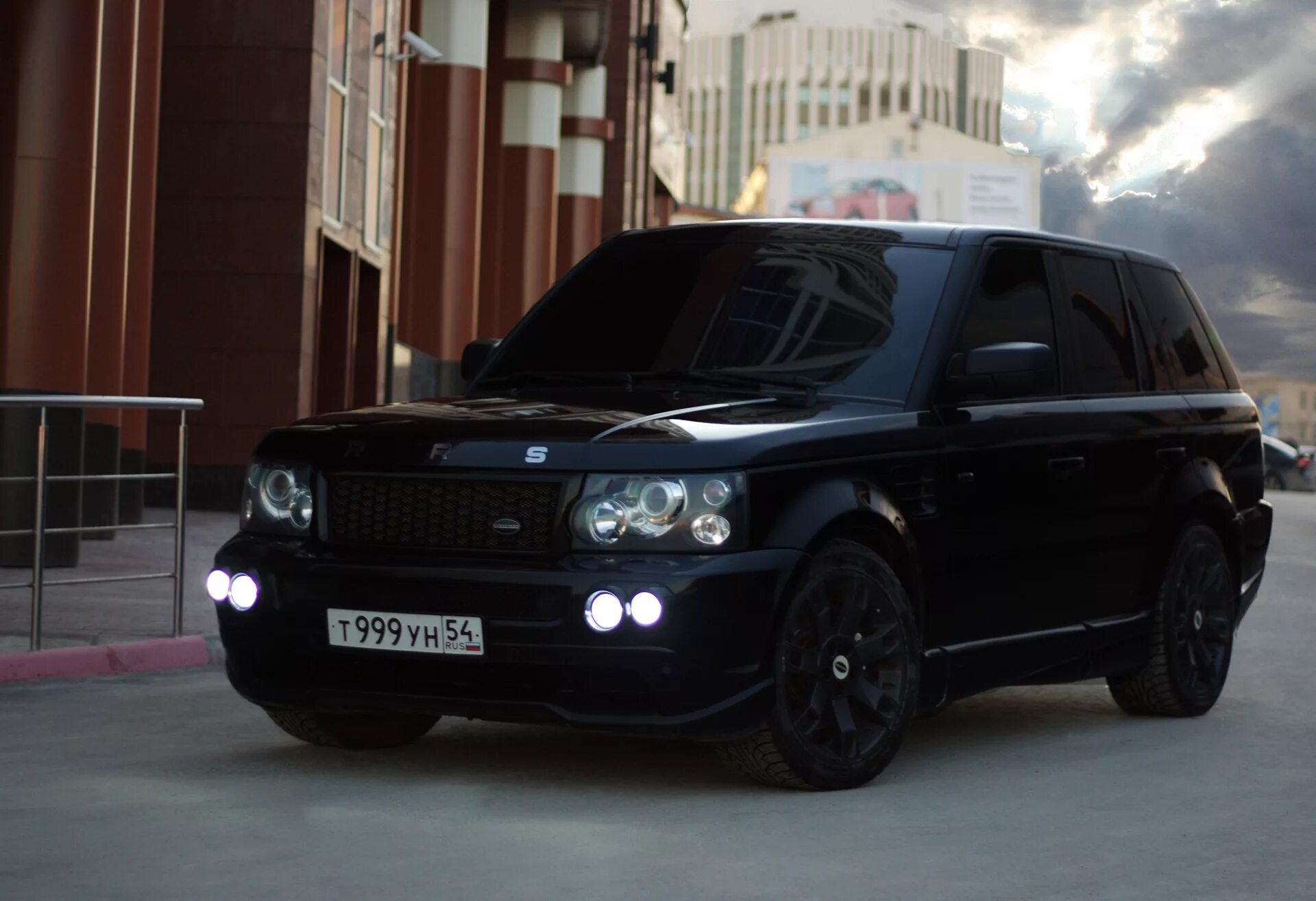 Рендж ровер спорт черный фото Злой еще злее! - Land Rover Range Rover Sport (1G), 4,2 л, 2006 года просто так 