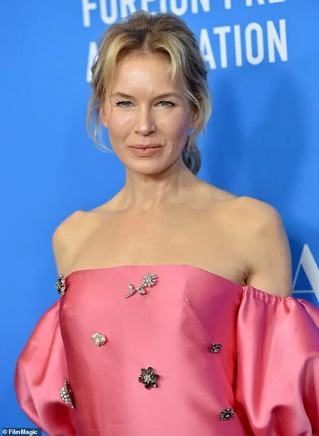 Рене зеллвегер как выглядит сейчас Renee Zellweger says she has a 'Bridget Jones alter-ego' because she has similar