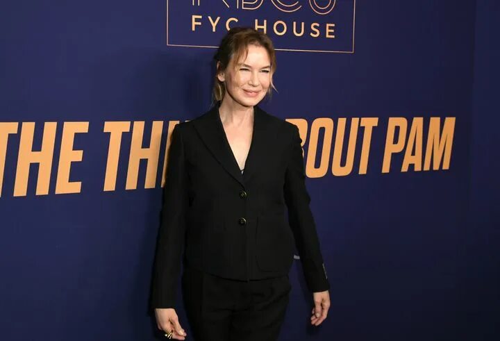 Рене зеллвегер сейчас фото Renée Zellweger Addresses Backlash Over Wearing Fat Suit In Latest TV Project Hu