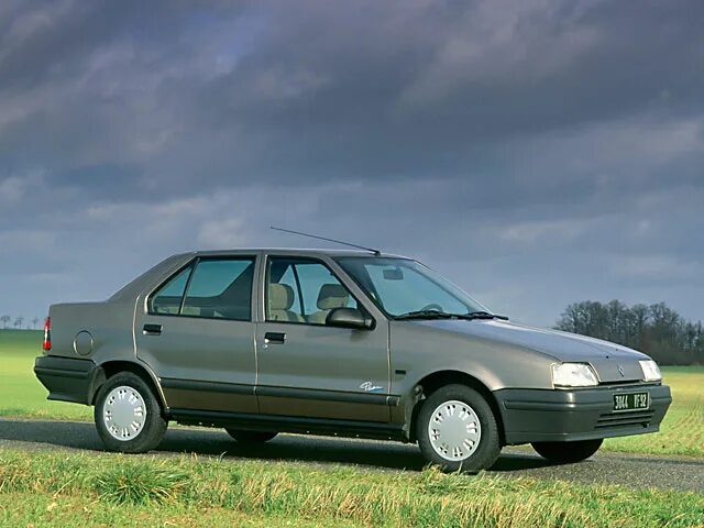 Рено 1 фото Технические характеристики Renault 19 Chamade 1.9 Diesel (64Hp) MT 1989 - 1992