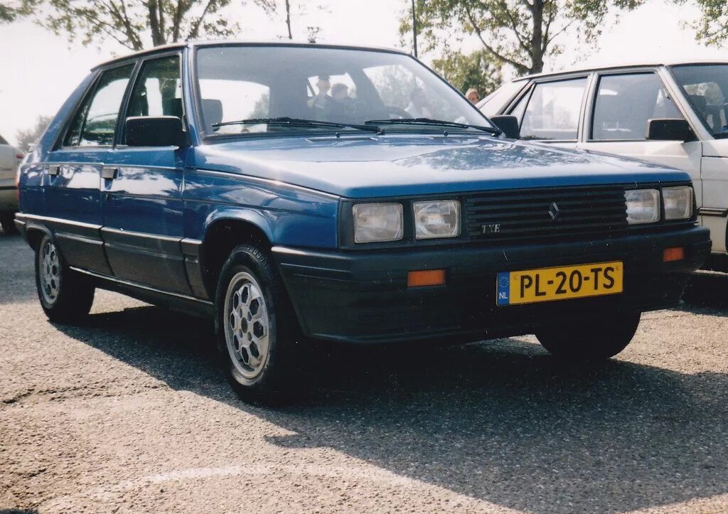 Рено 11 фото Renault 11 TXE Electronic 9-5-1986 PL-20-TS At a Renault 9. Flickr