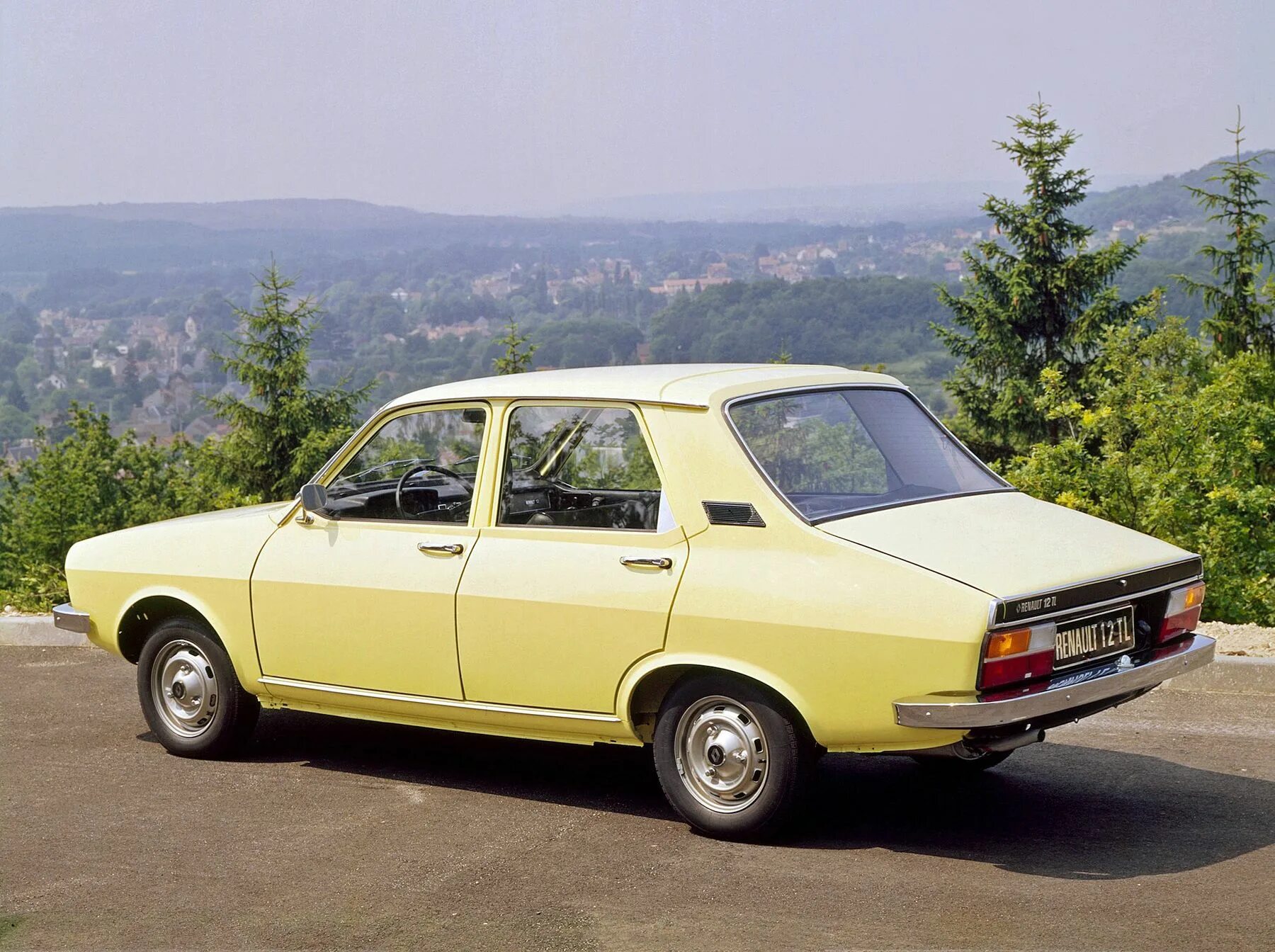 Рено 12 фото Renault 12 sedan 1.3 MT gasoline 54 hp fwd type of drive 1 generation (1969 - 19