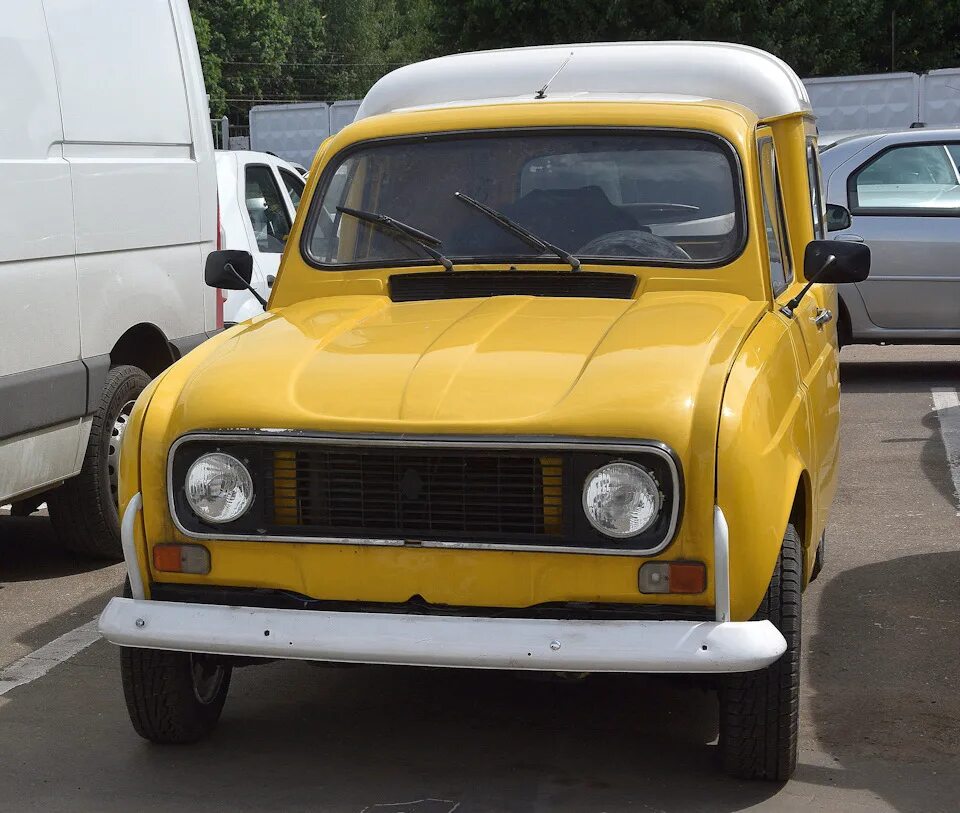 Рено 13 фото Renault 4F4. Программа "Семь шагов к движению", поиск мастера. - DRIVE2