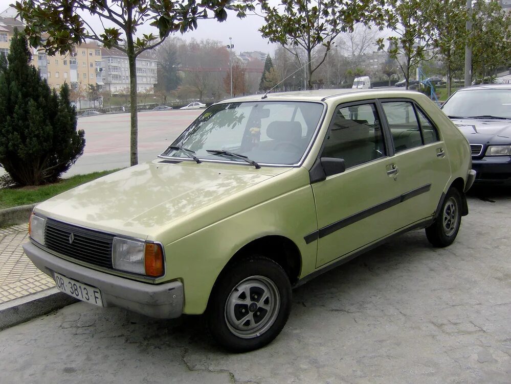 Рено 14 фото Renault 14 1 поколение рестайлинг хетчбэк