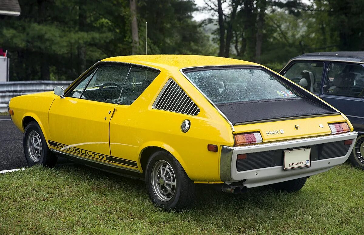 Рено 15 фото File:1972 Renault 17TS in Yellow, rear left (Lime Rock).jpg - Wikipedia