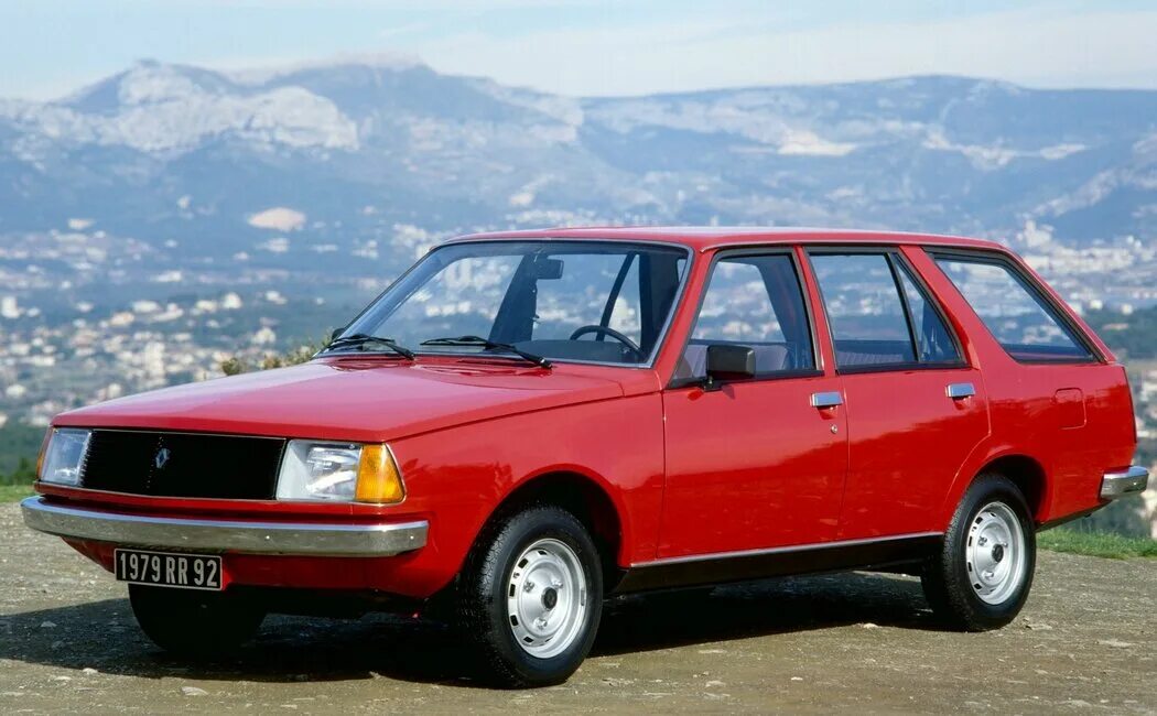 Рено 18 фото Комплектация Renault 18 (1.7 MT, 97 л.с.), (1978 - 1986), Универсал 5 дв. Auto.r