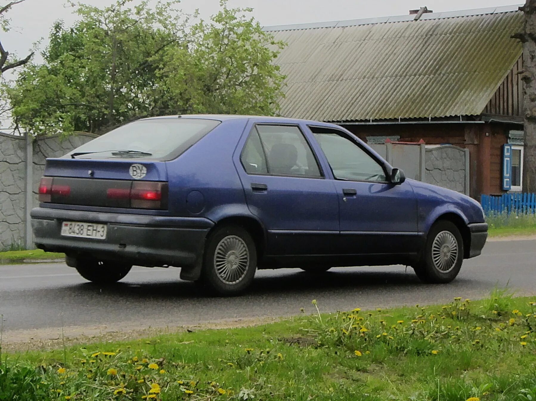 Рено 19 фото хэтчбек "8438 EH-3" фото Renault 19. Беларусь