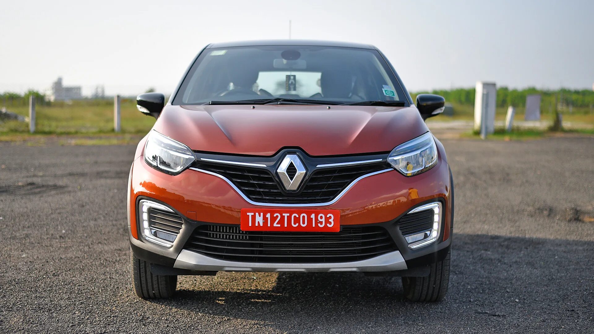 Рено 2018 фото Renault Captur 2018 Petrol RxT Compare Car Photos - Overdrive