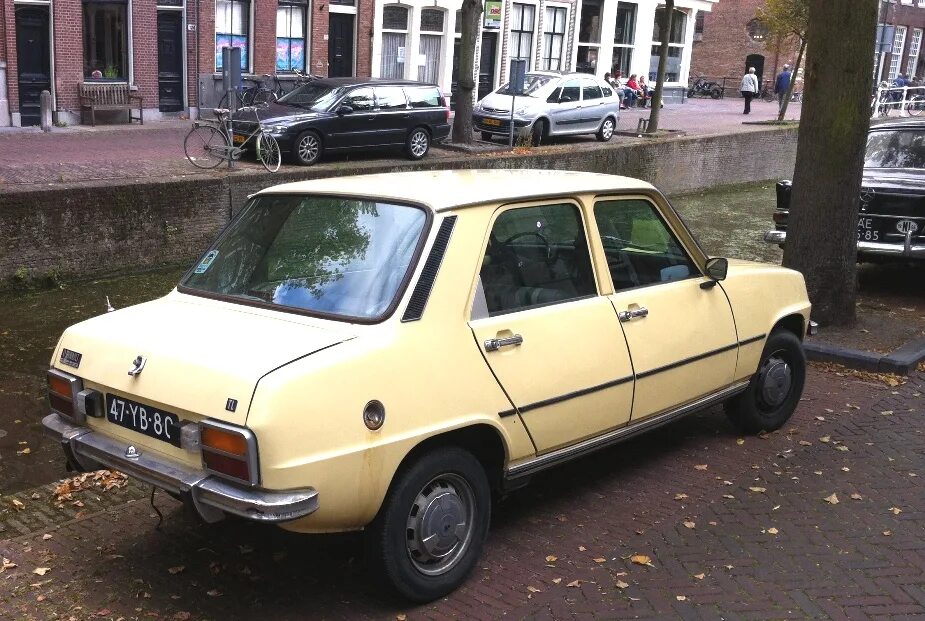 Рено 7 фото Curbside Classic: 1979 Renault 5GTL (Le Car) - Style Pioneer - Curbside Classic