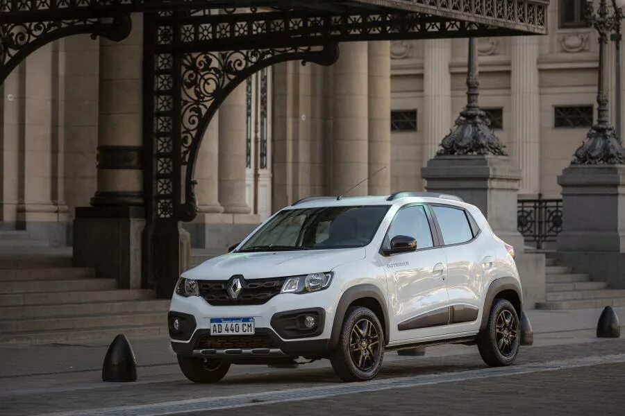 Рено белая машина фото Renault Kwid Outsider 2018 года выпуска для рынка Латинской Америки. Фото 33. VE