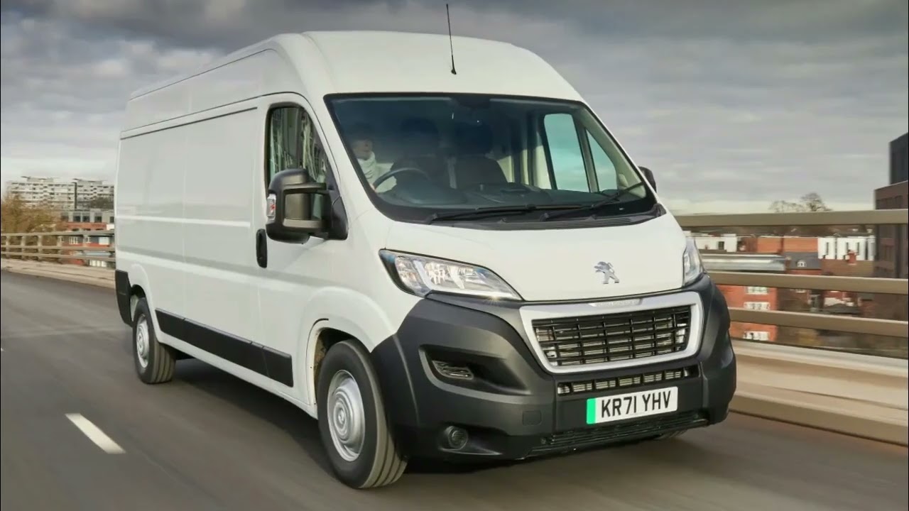 Рено боксер фото New Peugeot e Boxer 2022 review pictures - YouTube