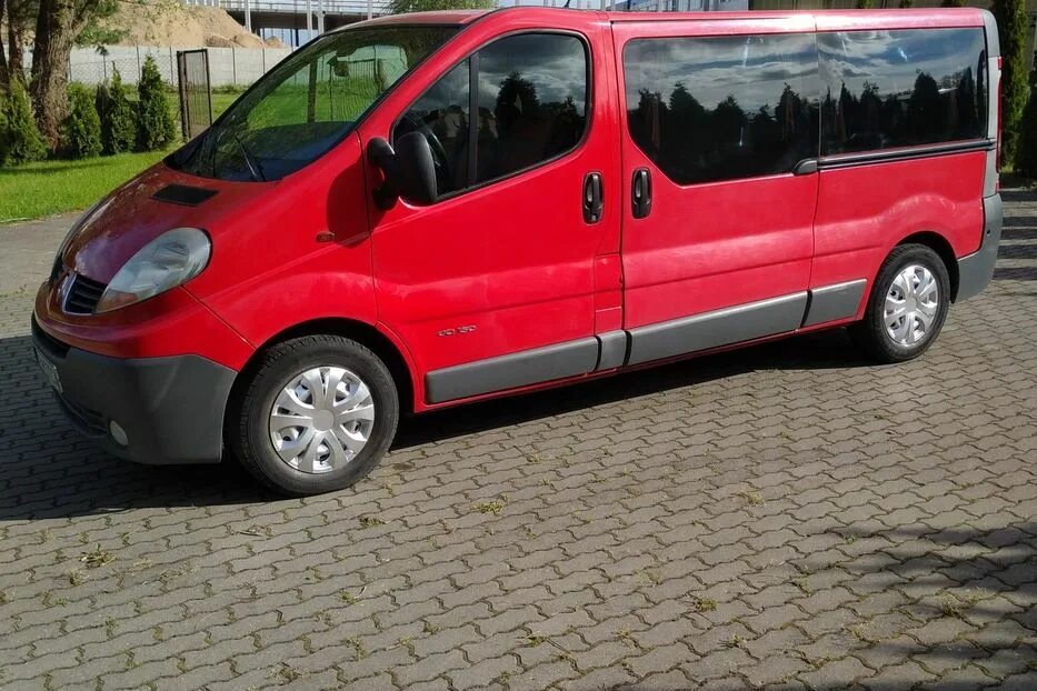 Рено бус фото Продам Renault Trafic пасс. в г. Ямполь, Винницкая область 2006 года выпуска за 