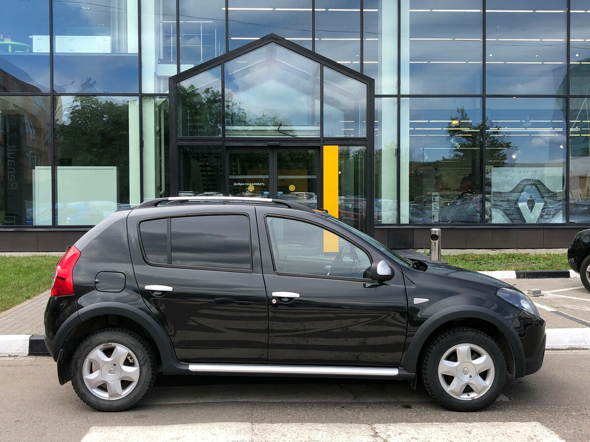 Рено черного цвета фото Купить б/у Renault Sandero I Stepway 1.6 MT (84 л.с.) бензин механика в Москве: 