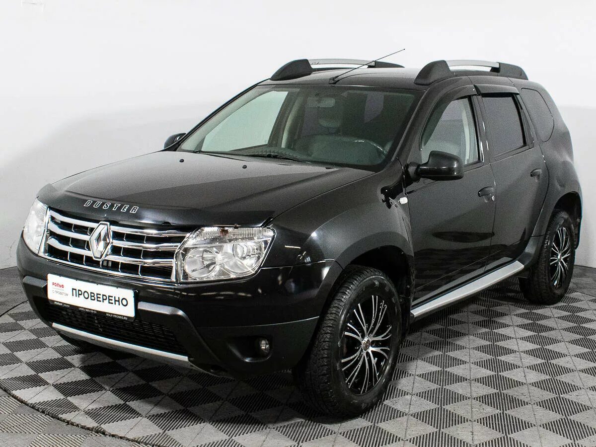 Купить б/у Renault Duster I 1.6 MT (102 л.с.) бензин механика в Химках: белый Ре