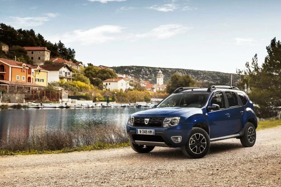 Чехлы на RENAULT DUSTER 2015–2020