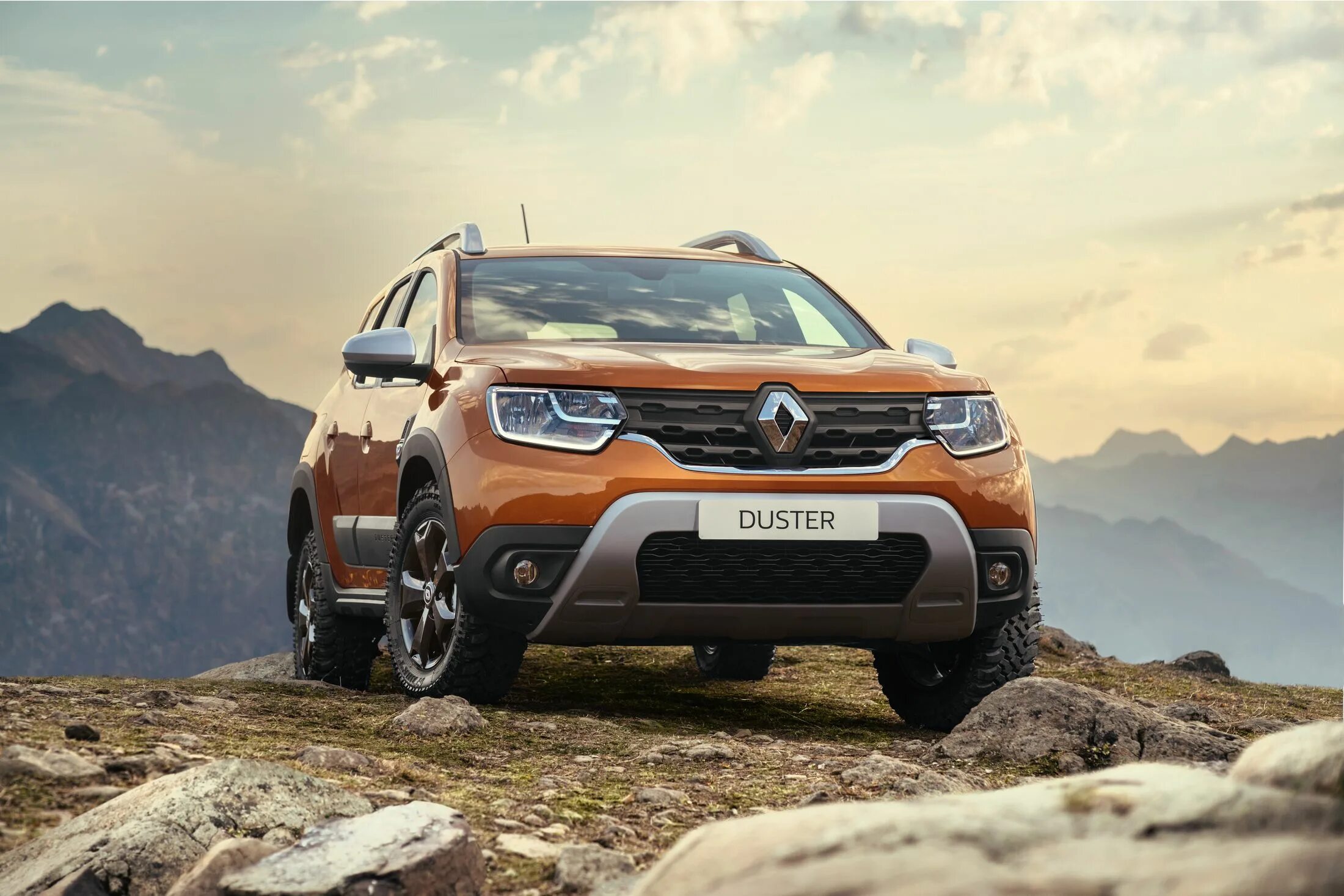 Рено дастер 2019 комплектации цена фото Renault полностью рассекретила новый Duster для России - Российская газета