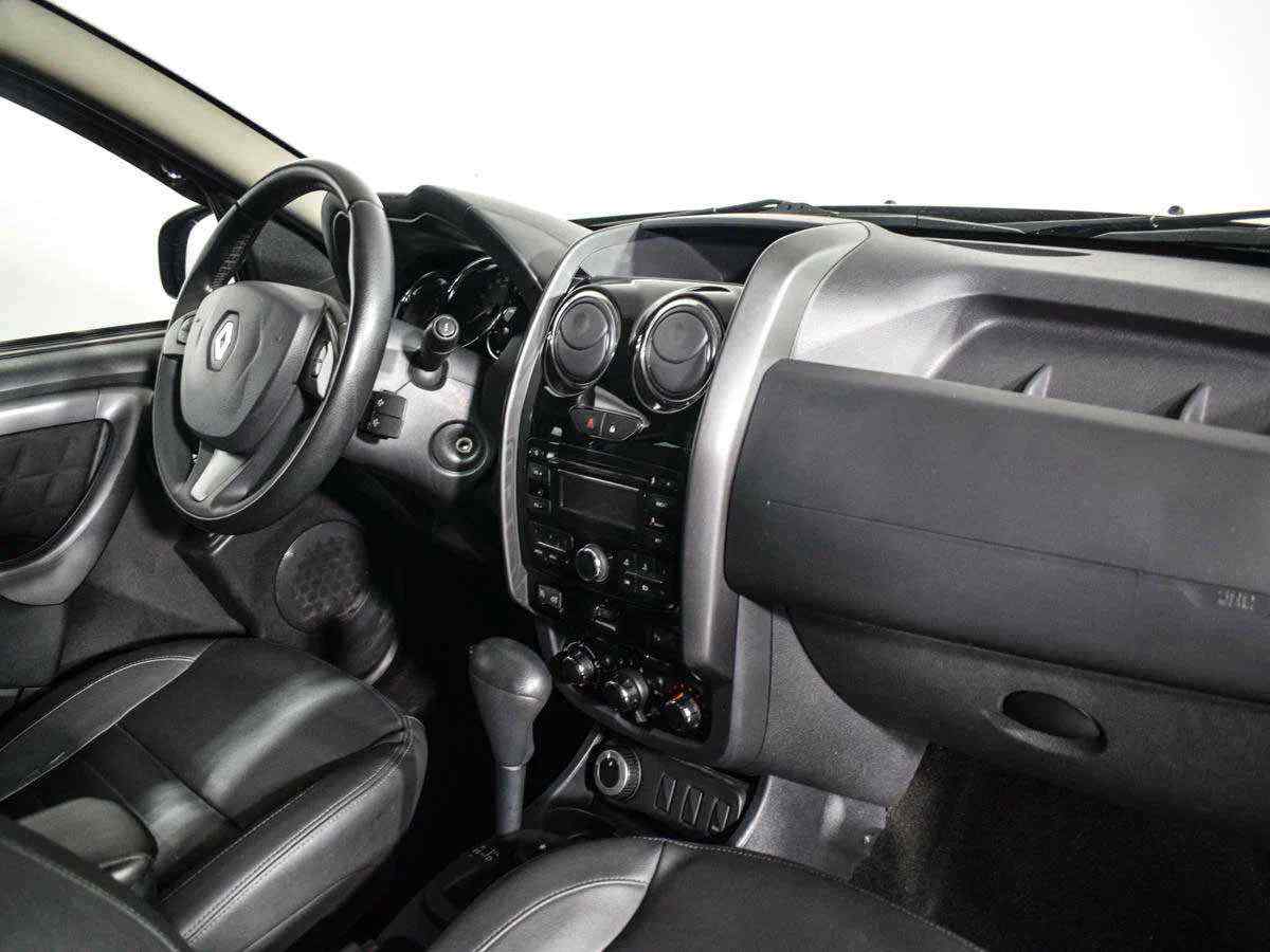 Рено дастер автомат фото Renault Duster Коричневый 2015 с пробегом 127 793 км. в автоцентре Крост в Росто