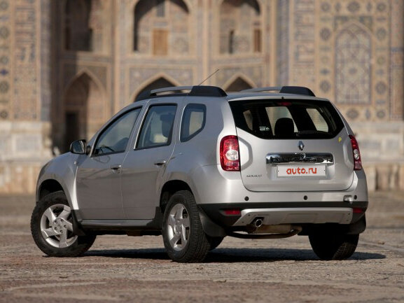 Рено дастер фото 1.6 Купить б/у Renault Duster I 1.6 MT (102 л.с.) бензин механика в Воркуте: серебри