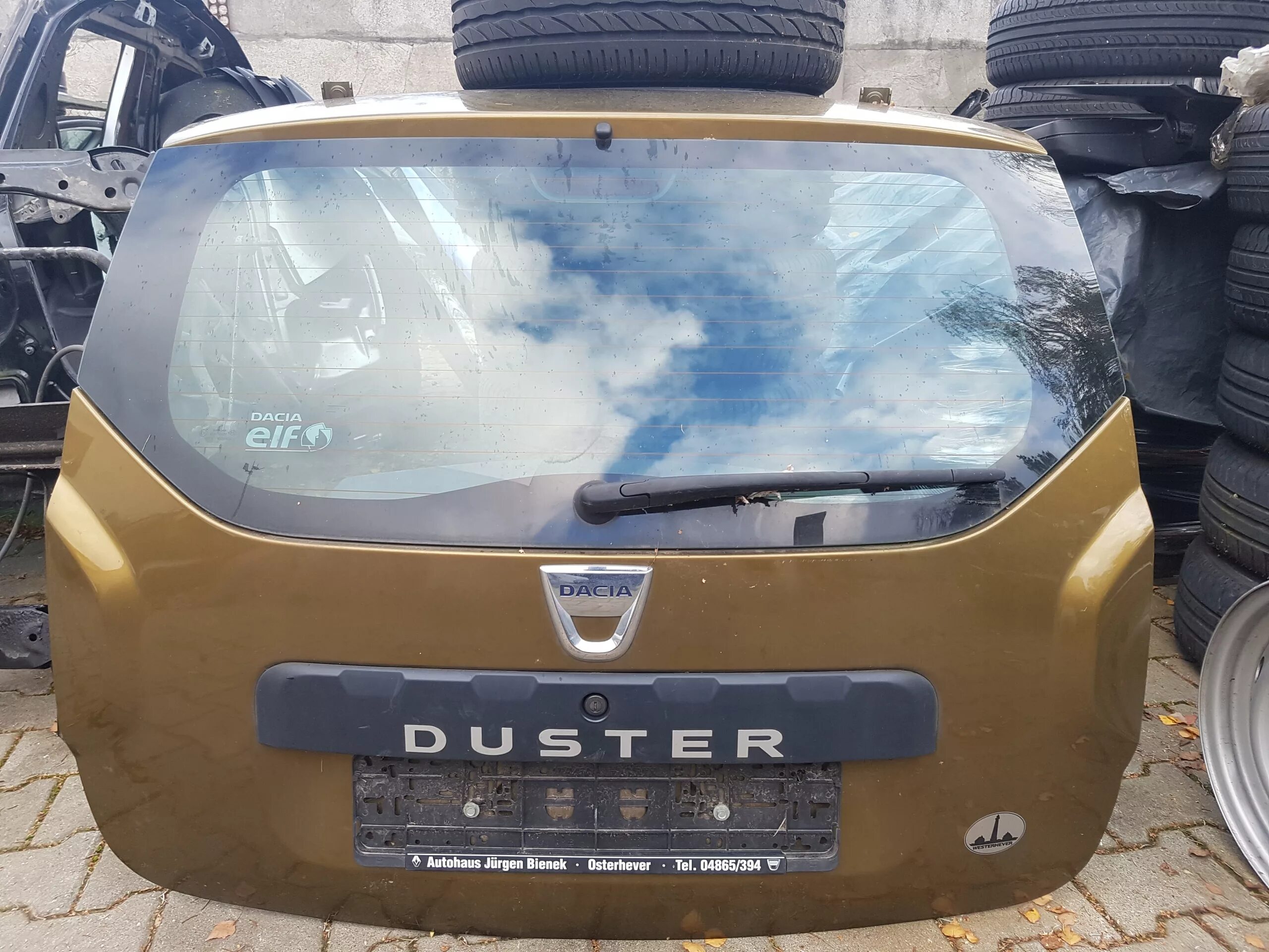 Рено дастер крышка багажника фото Крышка багажника для Renault Duster 202B5B24F - купить в интернет магазине AutoP