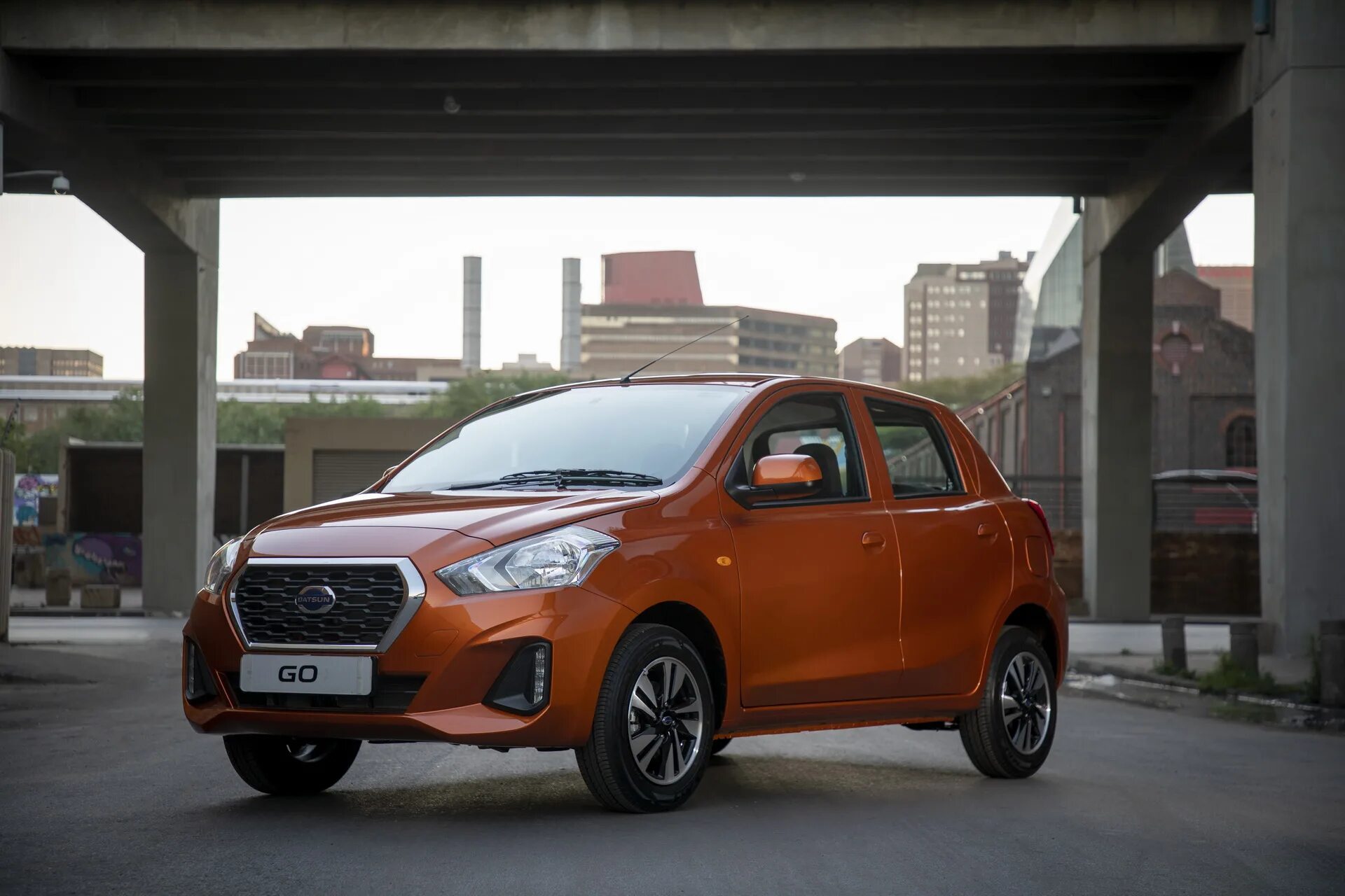 Рено датсун фото цена Datsun Brand Might Bite The Dust As Part Of Nissan’s Recovery Plan Carscoops