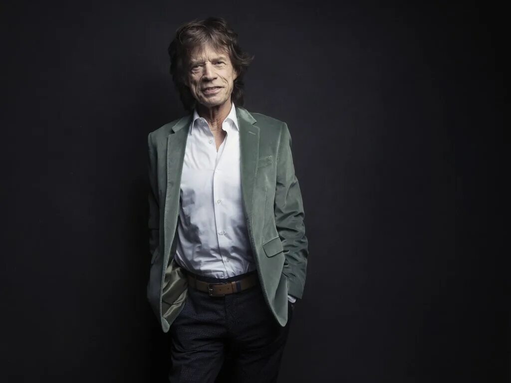 Рено джаггер фото Rolling Stones frontman Mick Jagger back on his feet after successful heart surg