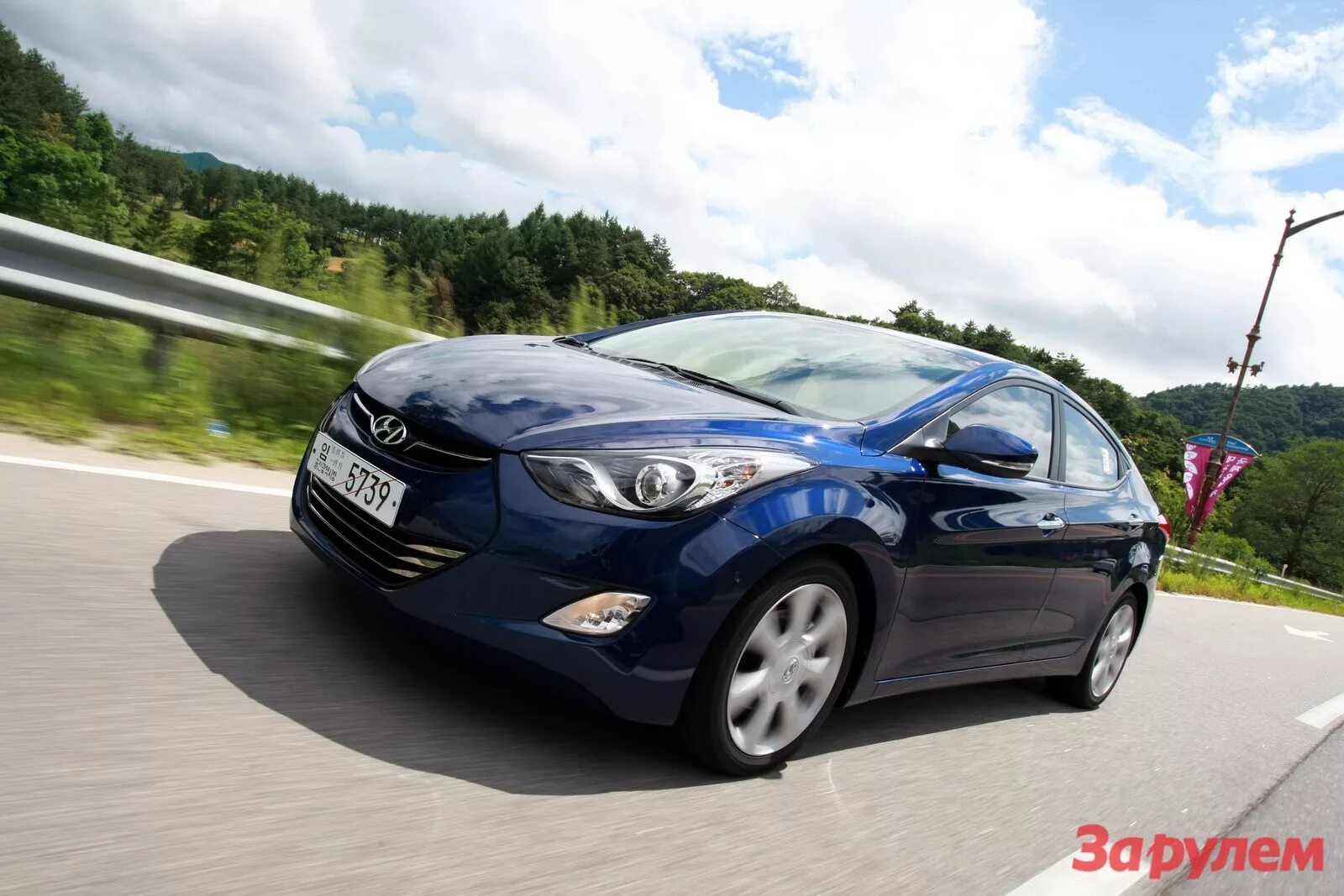 Рено элантра фото Новые фото Hyundai Elantra 2011 модельного года