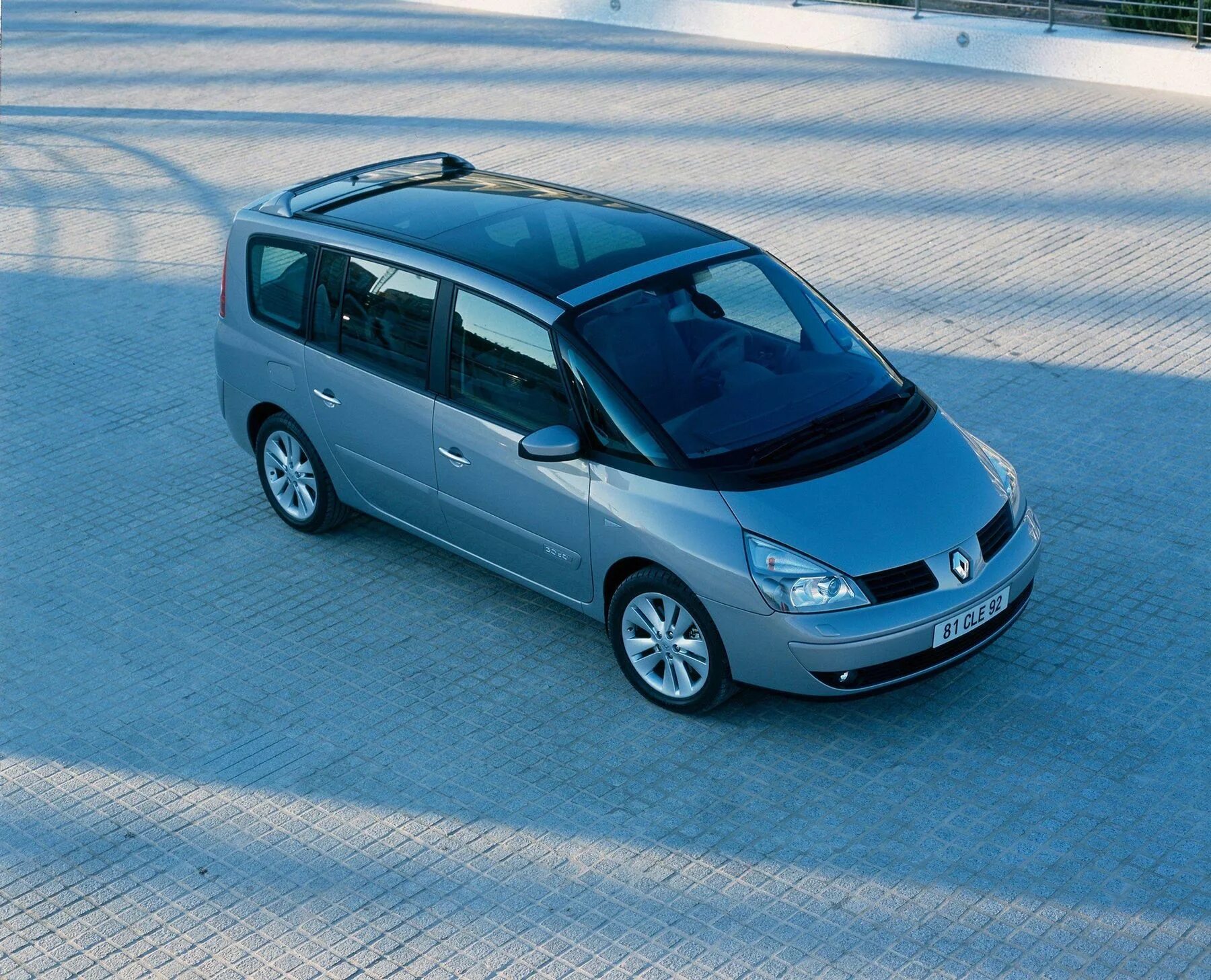 Рено эспейс фото Renault Espace. World’s first production one-box minivan - AUTOBOOM.co.il