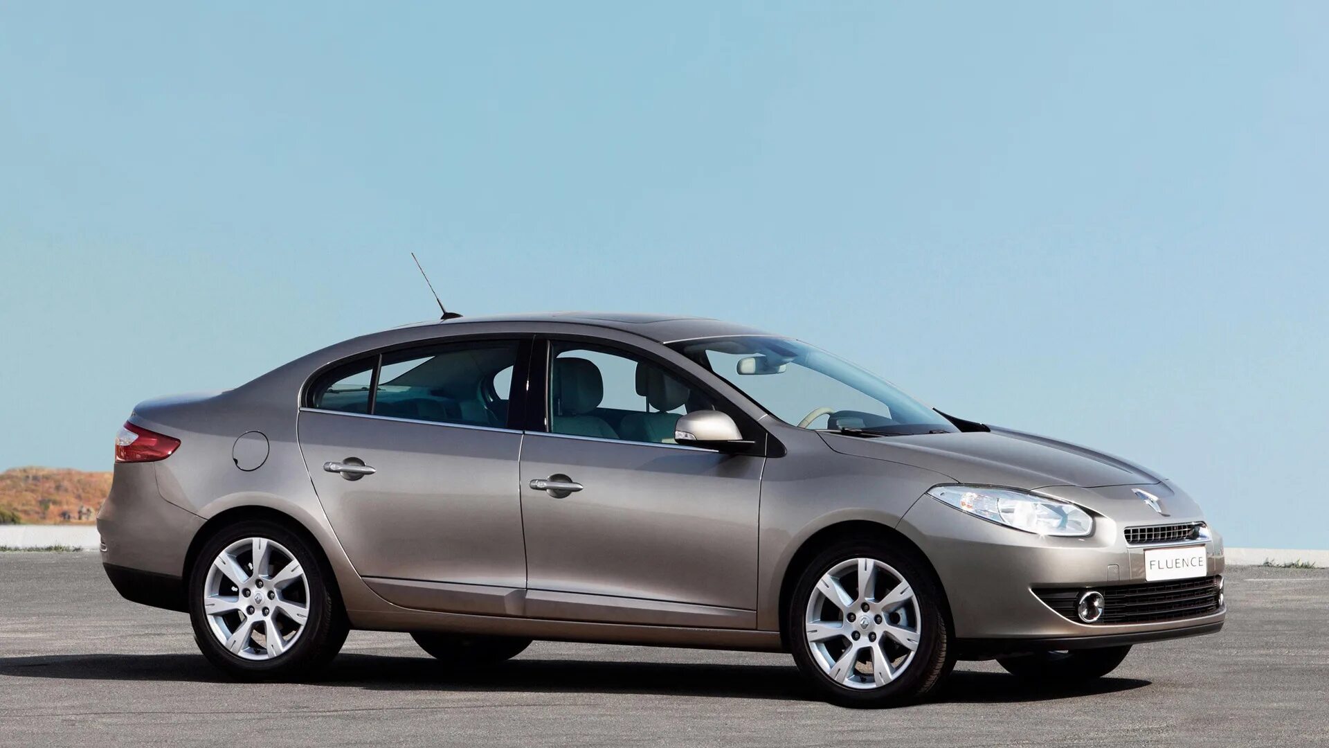 Рено флюенс 2010 фото Renault Fluence 1.6 бензиновый 2013 на DRIVE2