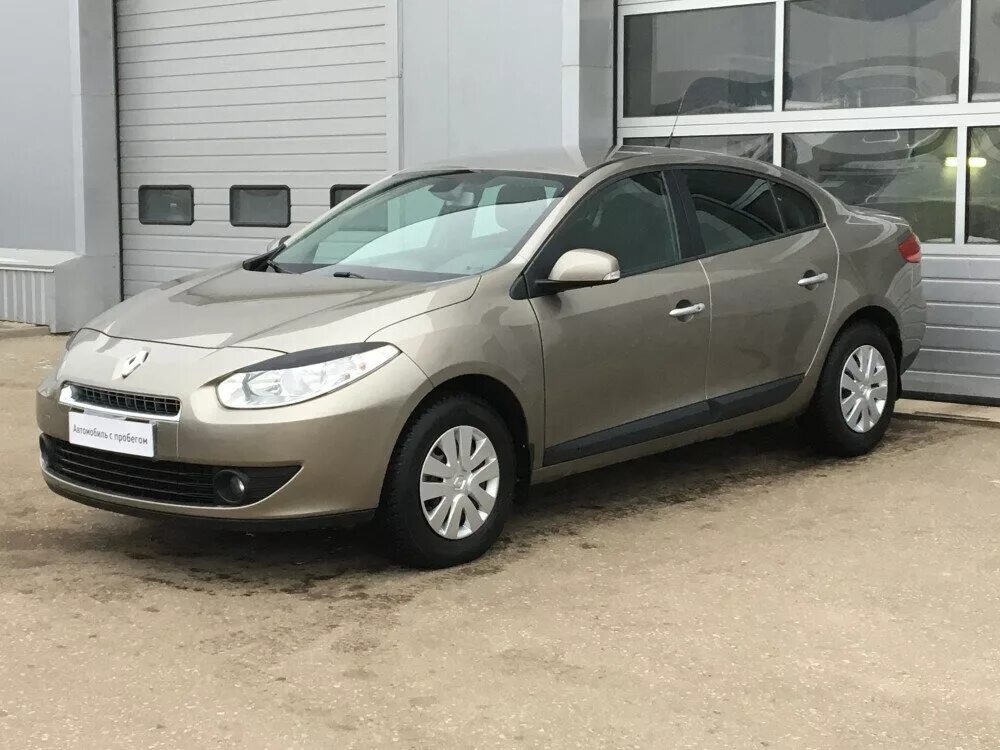 Купить б/у Renault Fluence I 1.6 AT (106 л.с.) бензин автомат в Москве: серый Ре