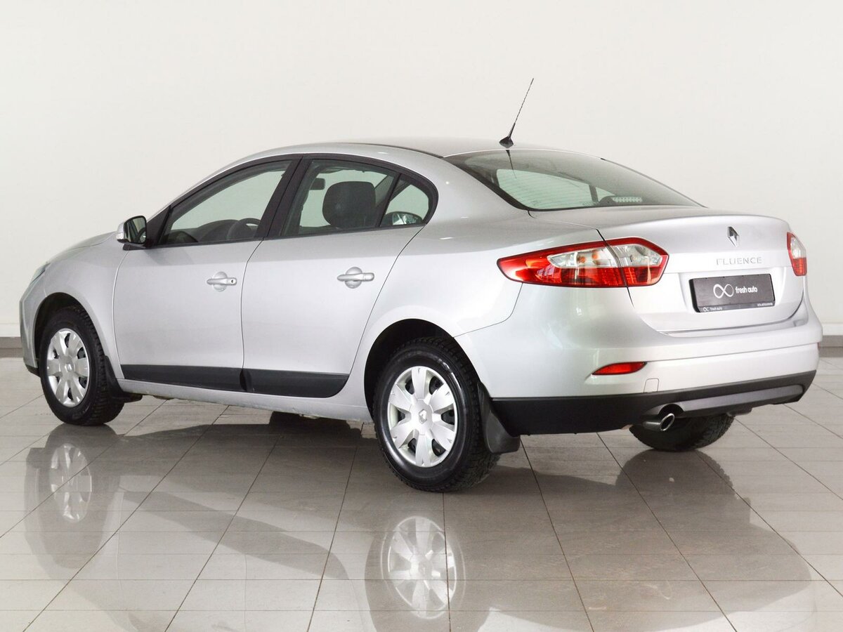 Рено флюенс фото сзади Купить б/у Renault Fluence I 1.6 AT (110 л.с.) бензин автомат в Нижнем Новгороде