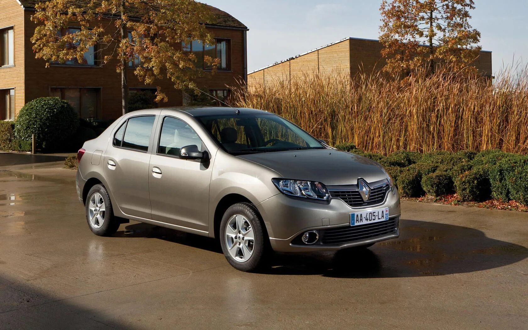 Рено фото 2011 Какие Логаны на Украине. - Renault Logan (2G), 1,6 л, 2015 года наблюдение DRIVE