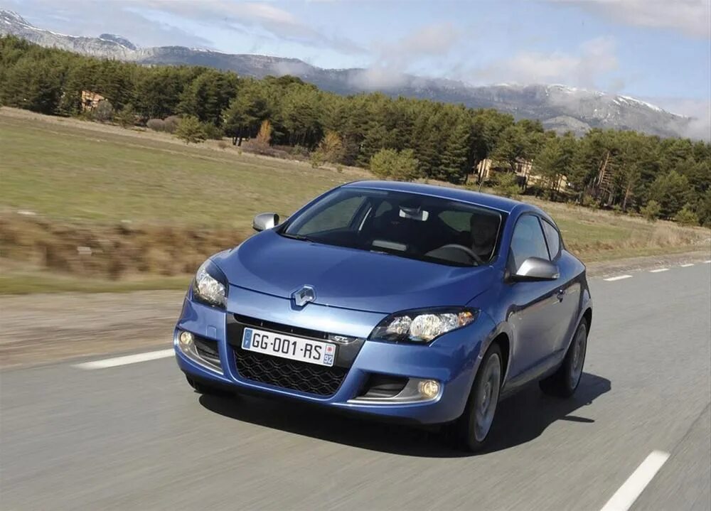 Рено фото 2011 2011 Renault Megane Coupe GT