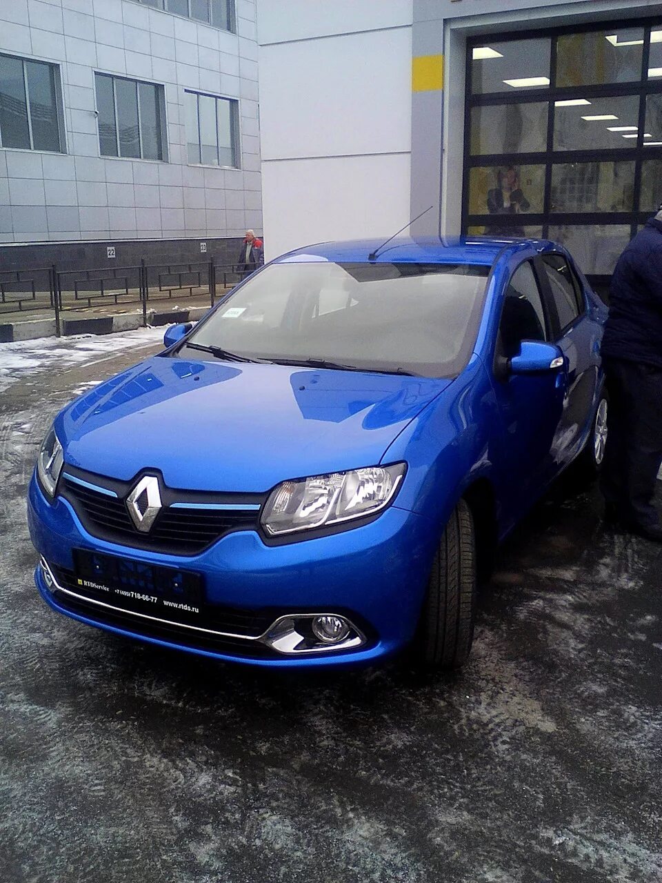 Рено фото голубой История нашего знакомства. Часть 2 - Renault Logan (2G), 1,6 л, 2015 года покупк