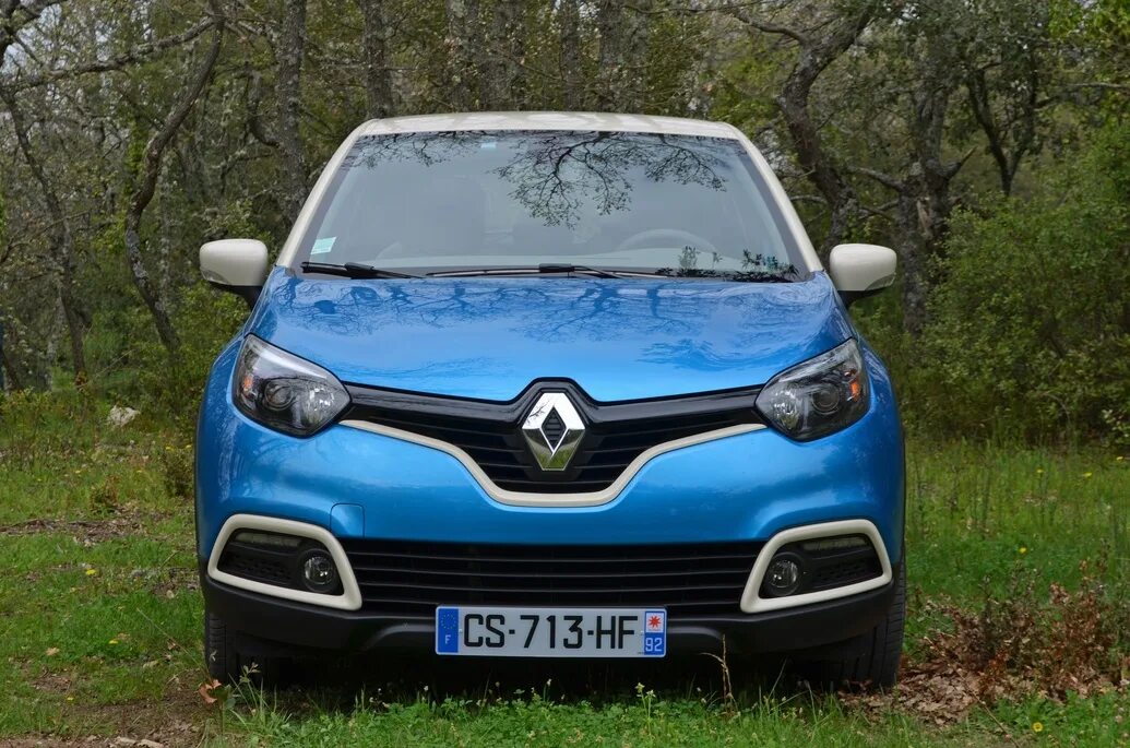 Рено фото голубой Фотообзор нового Renault Captur Allroader.ru